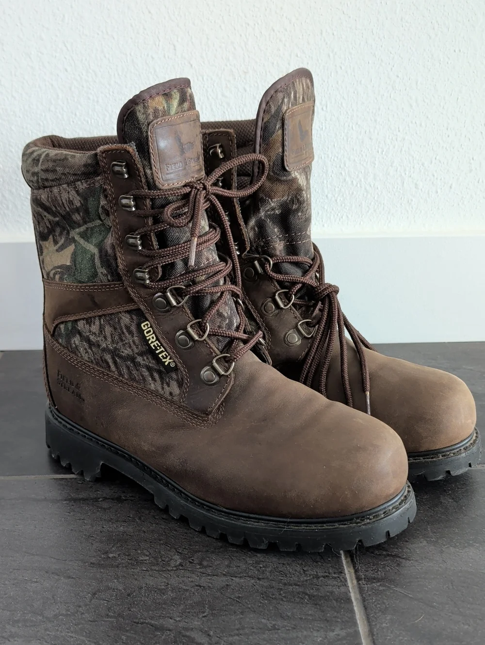 Field & Stream Camo Goretex Leather Lace Up Hunting Boots Size 10½